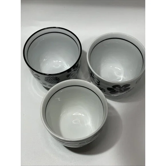 Lot of 3 Pier 1 Imports 4 oz Akina Sake Tea Cups Black White Floral Design 2.5” - Picture 7 of 7